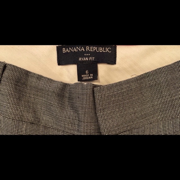 Banana Republic Dress Pants - Size 6 - Picture 3 of 3